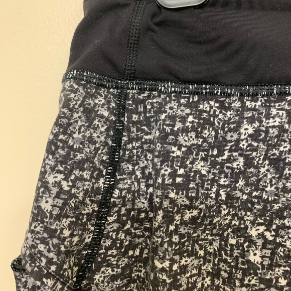 Lululemon speed up short size 4 NWOT - Picture 2 of 5